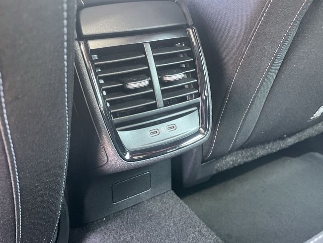 20198570.jpg