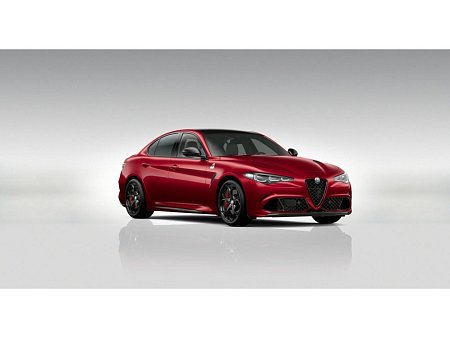 Alfa Romeo Giulia 2.9 V6 BiTurbo 520k QV Carbon Edition *o785* - prodej-vozu.cz