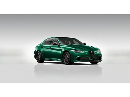 Alfa Romeo Giulia 2.9 V6 BiTurbo 520k QV Carbon Edition *o327* - prodej-vozu.cz