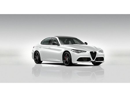 Alfa Romeo Giulia 2.0T 280k AT8 ZF Q4 4x4 Tributo *o900* 