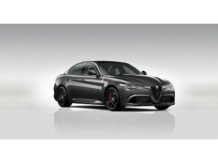 Alfa Romeo Giulia 2.9 V6 BiTurbo 520k QV Carbon Edition *980* - prodej-vozu.cz